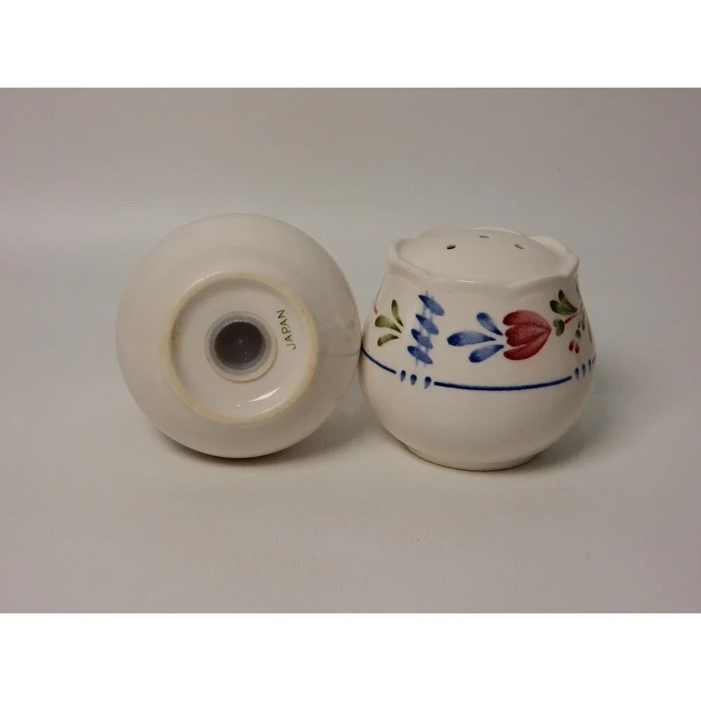 Vintage Nikko Avondale Salt & Pepper Shakers Hand Painted Japan Floral Folk Art